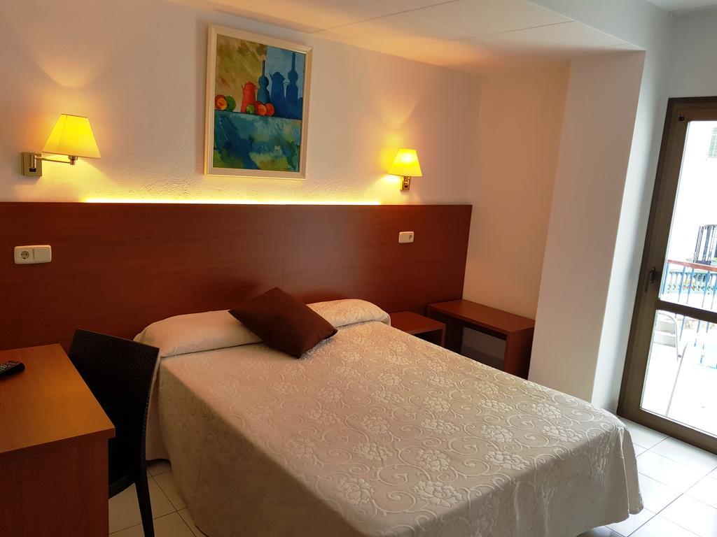 Hotel Sant March توسا ذي مار المظهر الخارجي الصورة