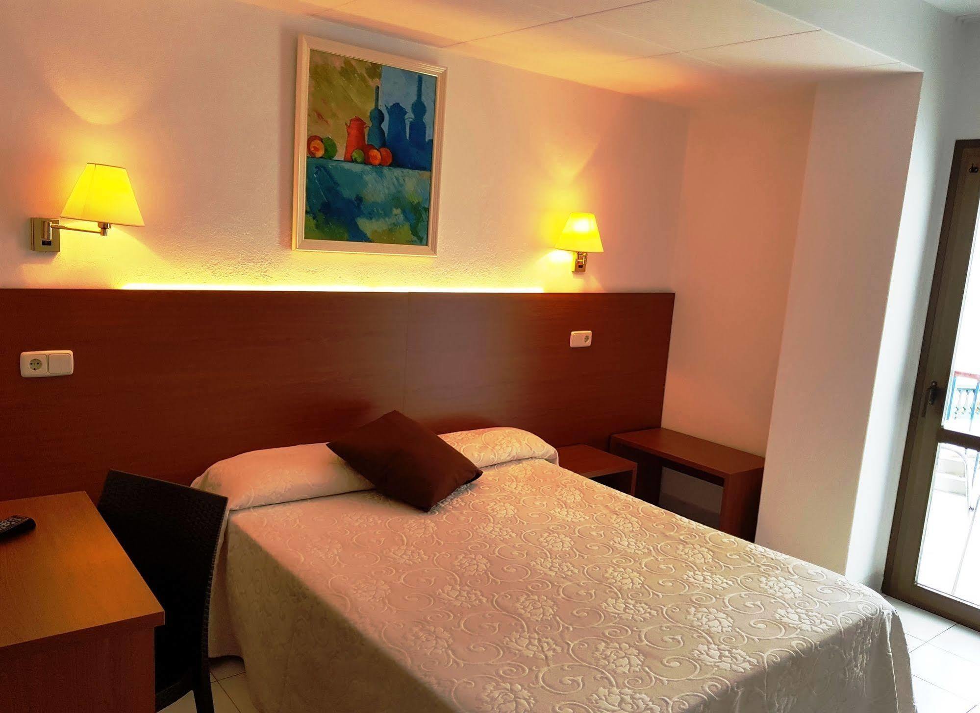 Hotel Sant March توسا ذي مار المظهر الخارجي الصورة